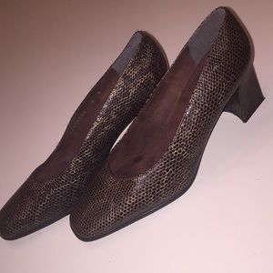 Steward Weitzman Shoes